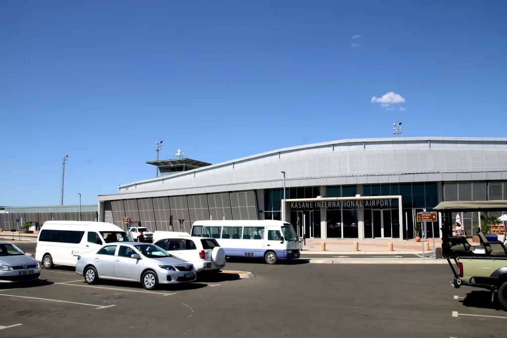 Panorama infrastruktury portu Przewodnik po porcie lotniczym Kasane International Airport
