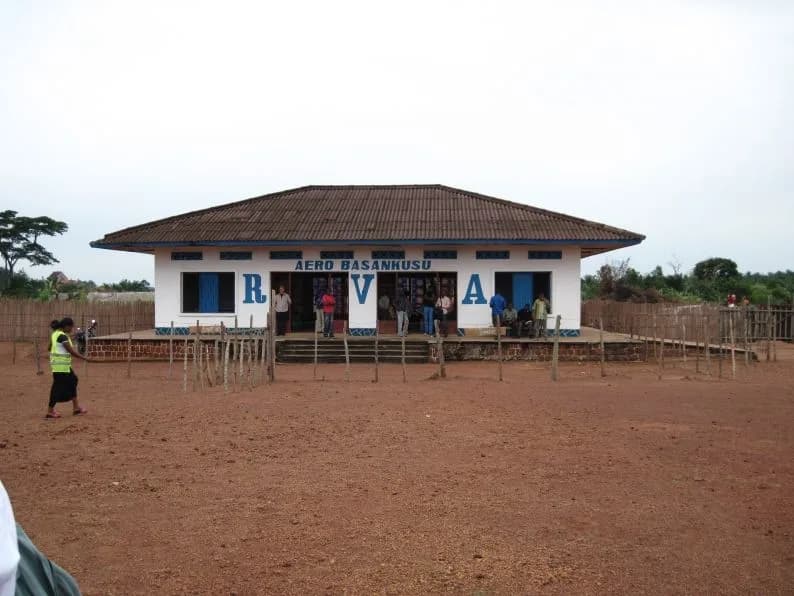 Panorama infrastruktury portu Basankusu Airport