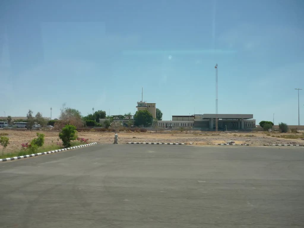 Luftaufnahme der Infrastruktur von Abu Simbel Airport