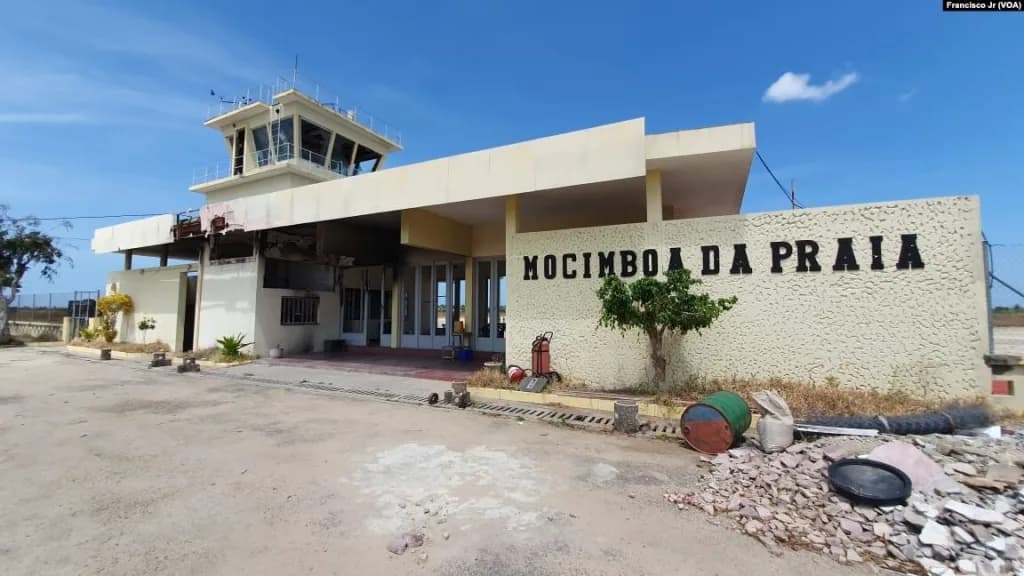 Aerial view of Mocímboa da Praia Airport airport infrastructure