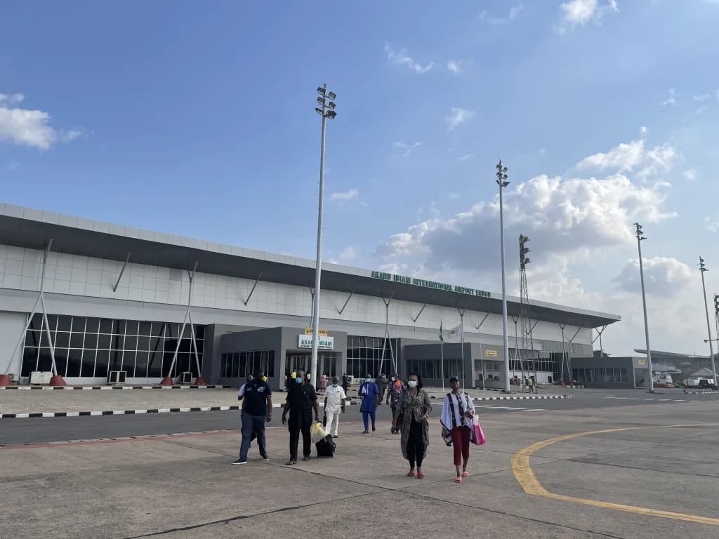 Luftaufnahme der Infrastruktur von Akanu Ibiam International Airport