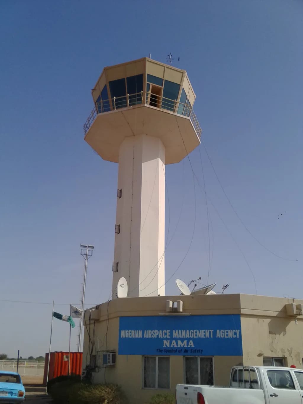 Panorama infrastruktury portu Umaru Musa Yar'adua Airport