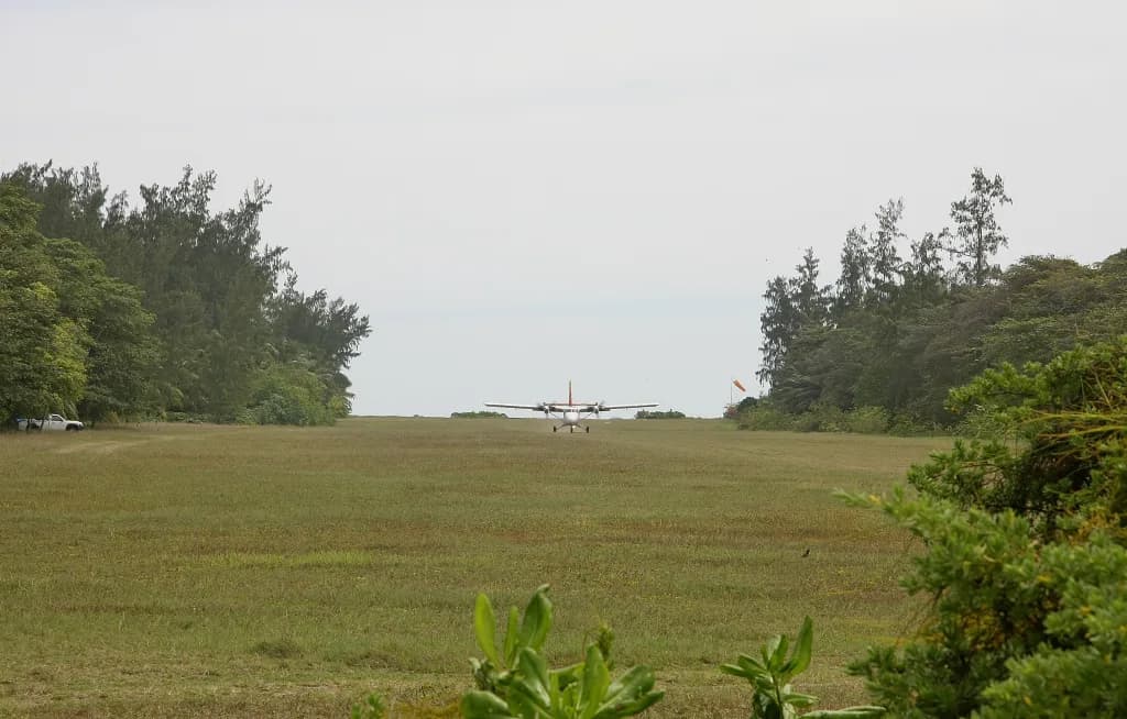 Vue aérienne de l'infrastructure de Denis Island Airport