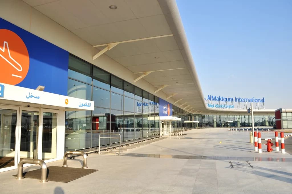 Luftaufnahme der Infrastruktur von Al Maktoum International Airport