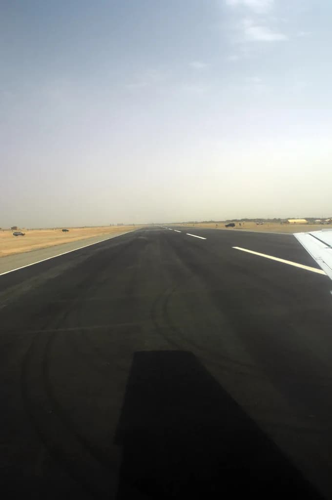 Vue aérienne de l'infrastructure de Bost Airport