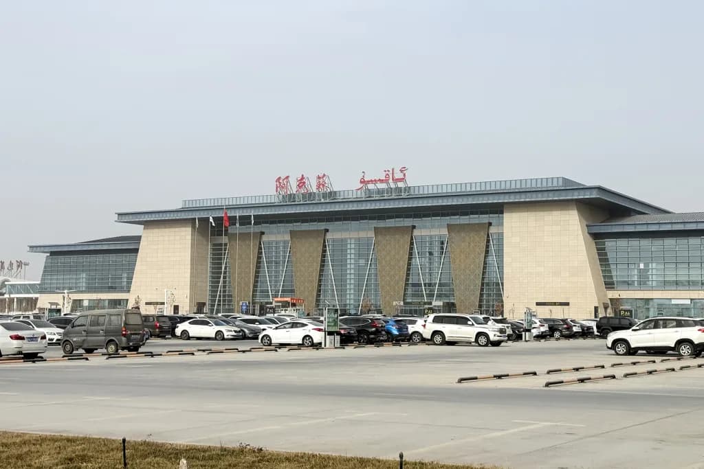 Aerial view of Aksu Hongqipo Airport airport infrastructure