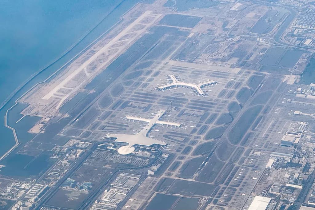 Luftaufnahme der Infrastruktur von Shenzhen Bao'an International Airport