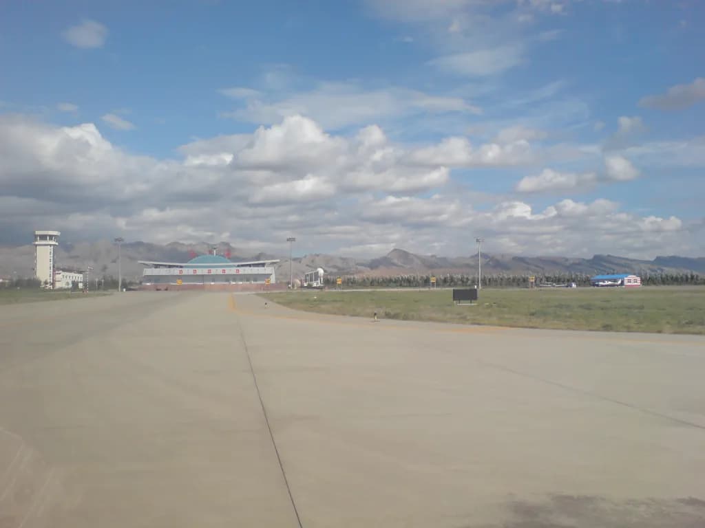 Aerial view of Wuhai Airport airport infrastructure
