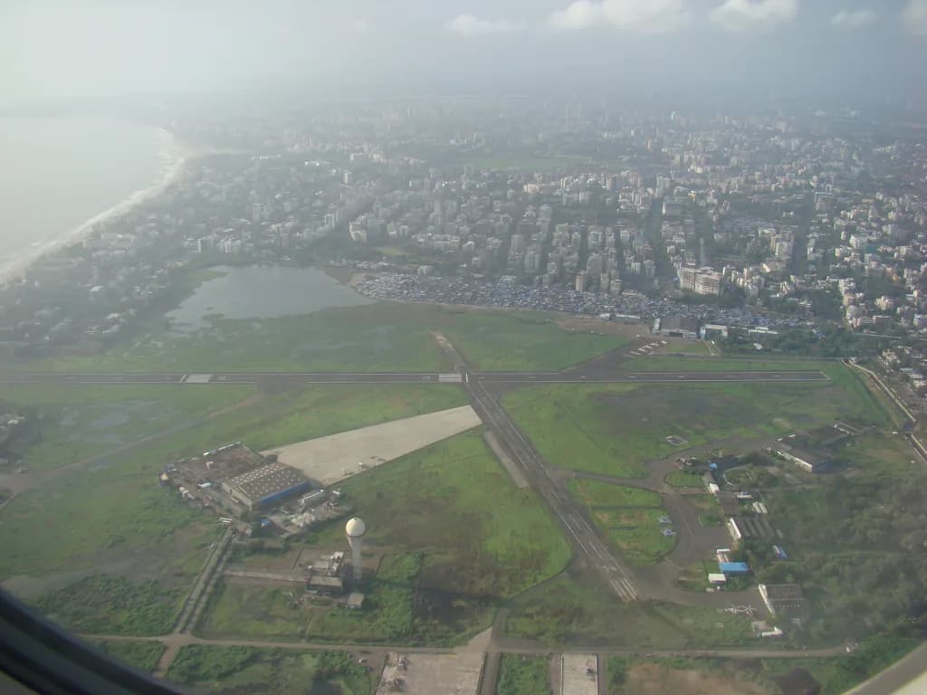 Vue aérienne de l'infrastructure de Juhu Aerodrome