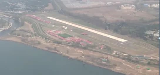 Panorama infrastruktury portu Pyongyang Elite Airfield