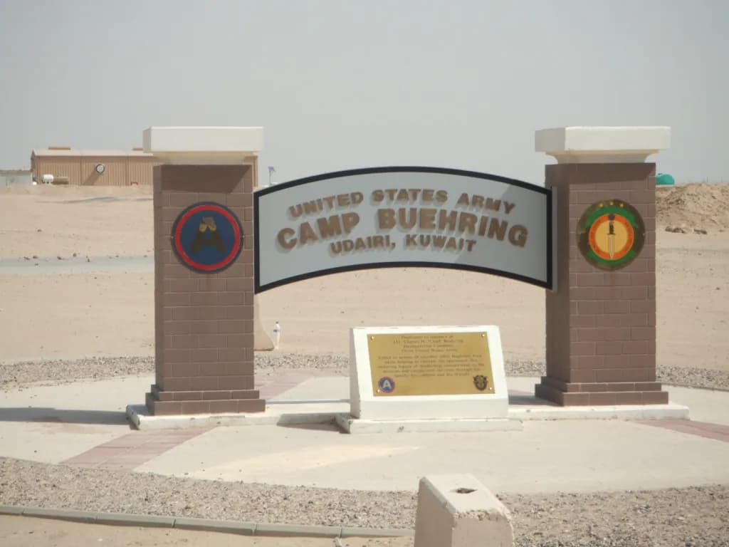 Panorama infrastruktury portu Udairi Army Air Field