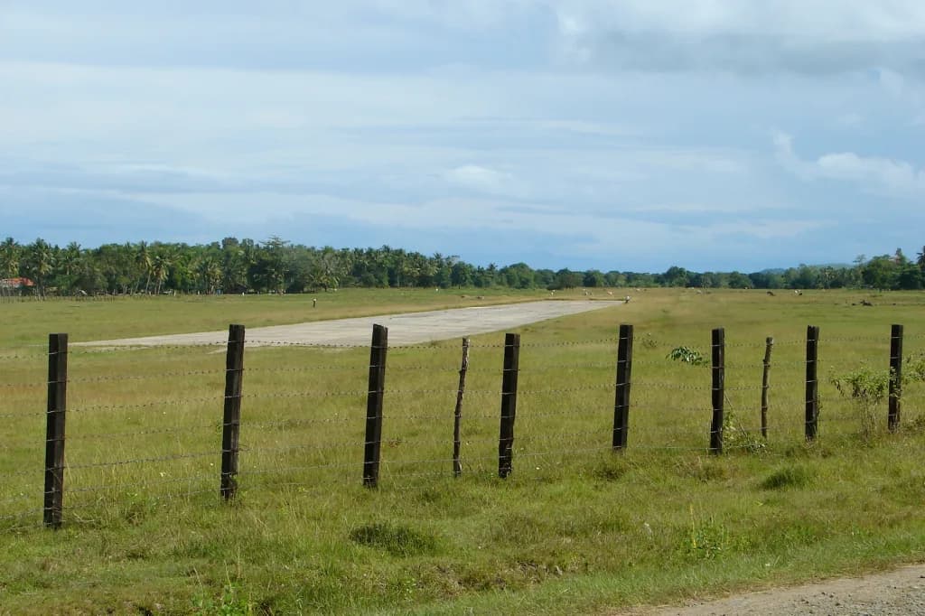 Panorama infrastruktury portu Ubay Community Airport