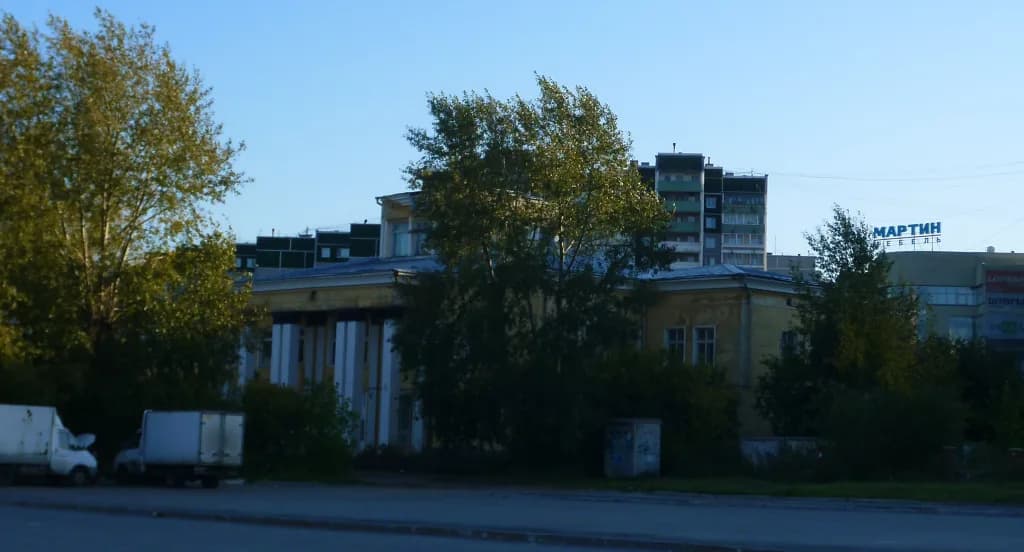 Panorama infrastruktury portu Uktus Airport