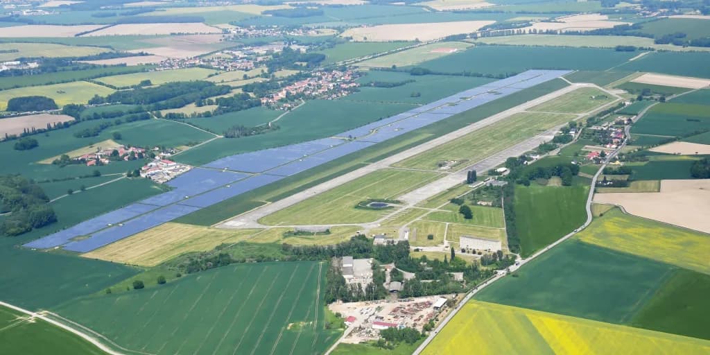 Panorama infrastruktury portu Bautzen Airfield