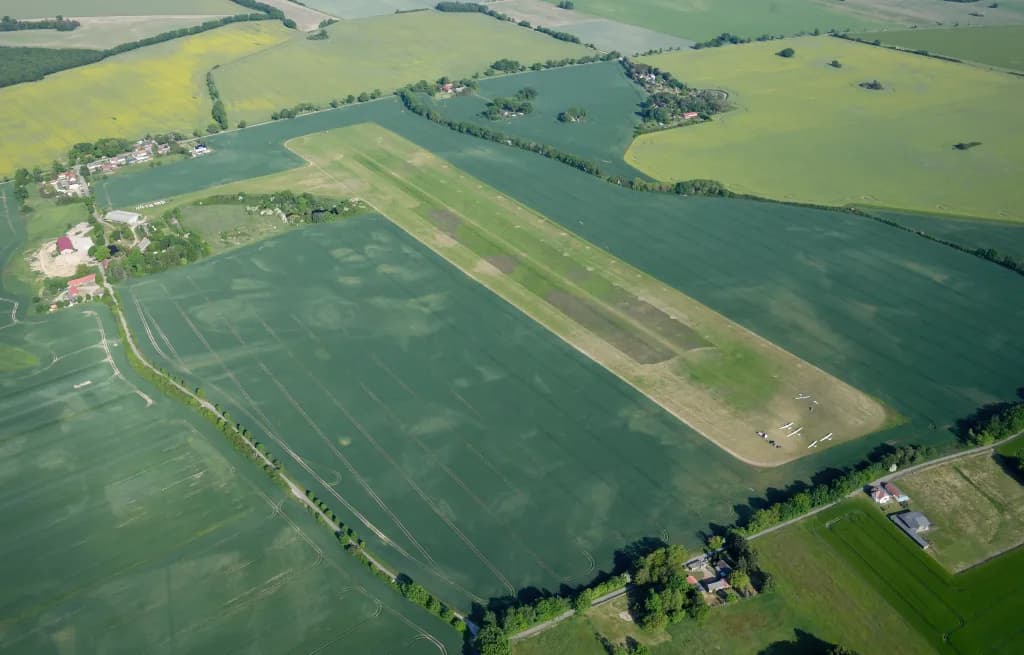 Panorama infrastruktury portu Kammermark Airfield