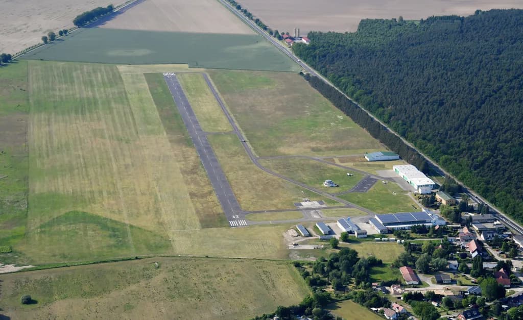 Panorama infrastruktury portu Kyritz Airfield