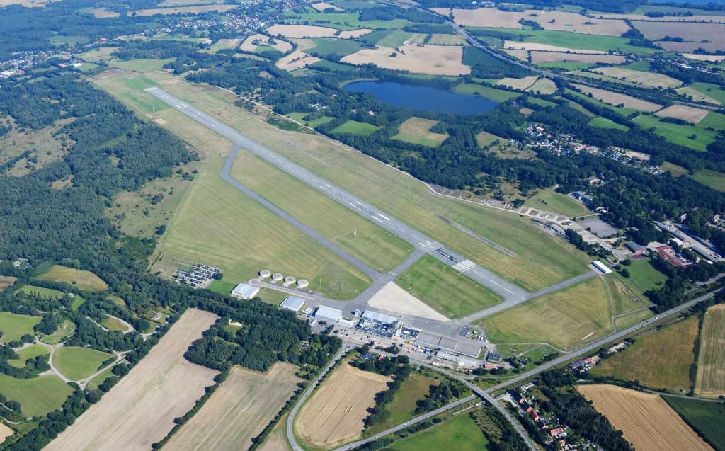 Vue aérienne de l'infrastructure de Lübeck Blankensee Airport