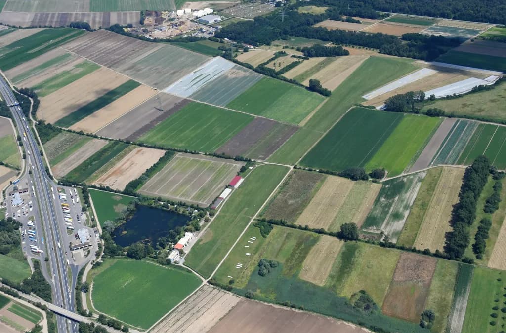 Luftaufnahme der Infrastruktur von Ludwigshafen Airfield