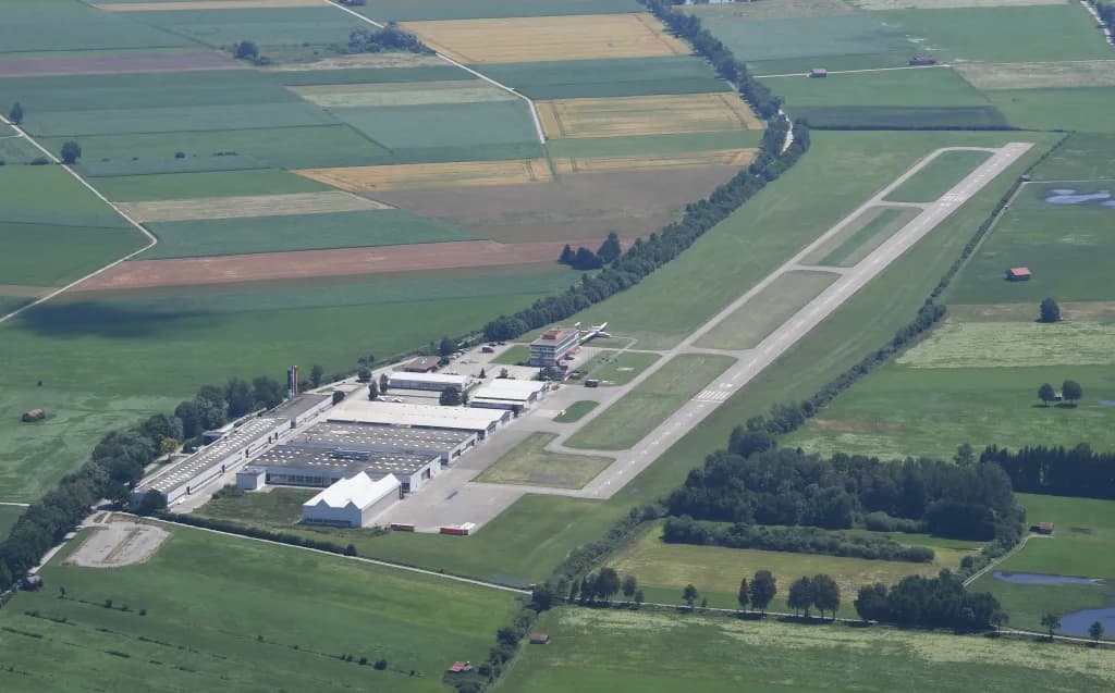 Luftaufnahme der Infrastruktur von Mindelheim-Mattsies Airfield