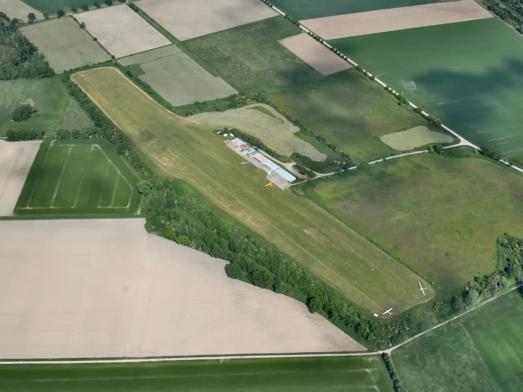 Aerial view of Peine-Glindbruchkippe Airfield airport infrastructure