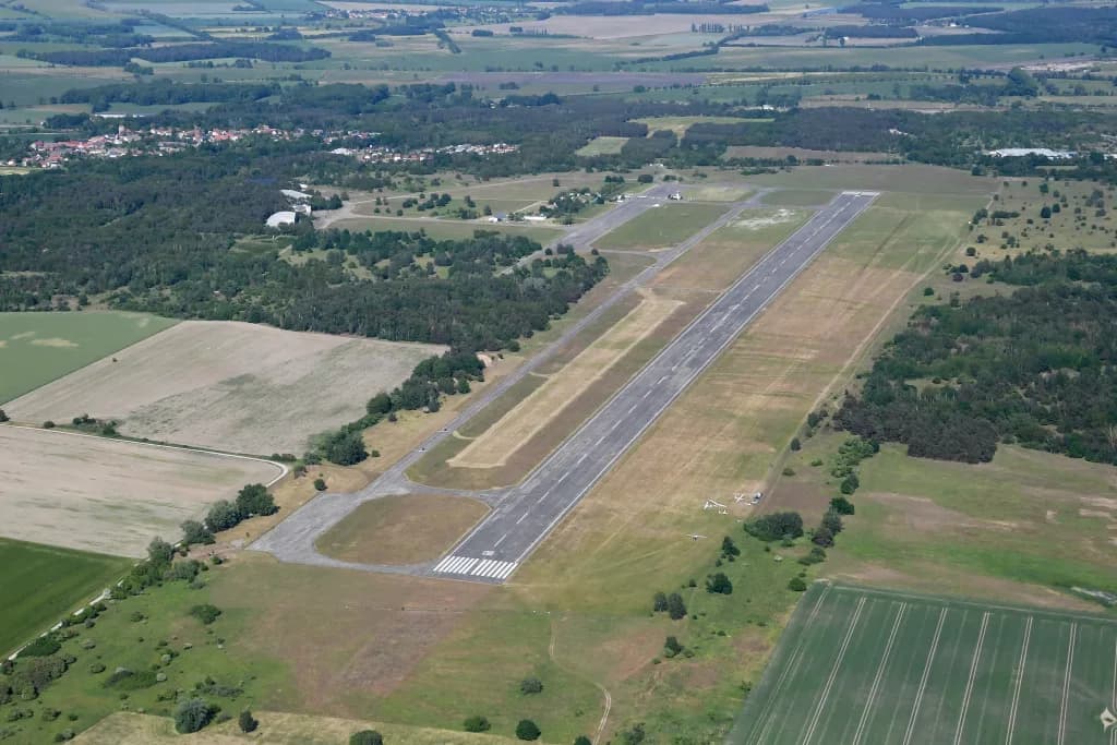 Luftaufnahme der Infrastruktur von Stendal-Borstel Airfield