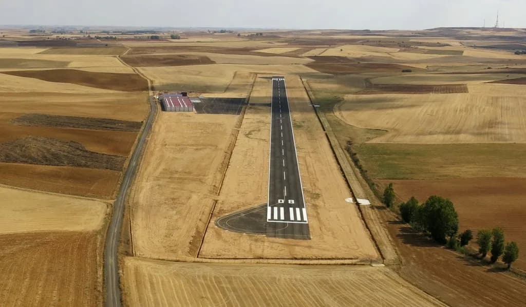 Vue aérienne de l'infrastructure de Aeródromo de los Oteros