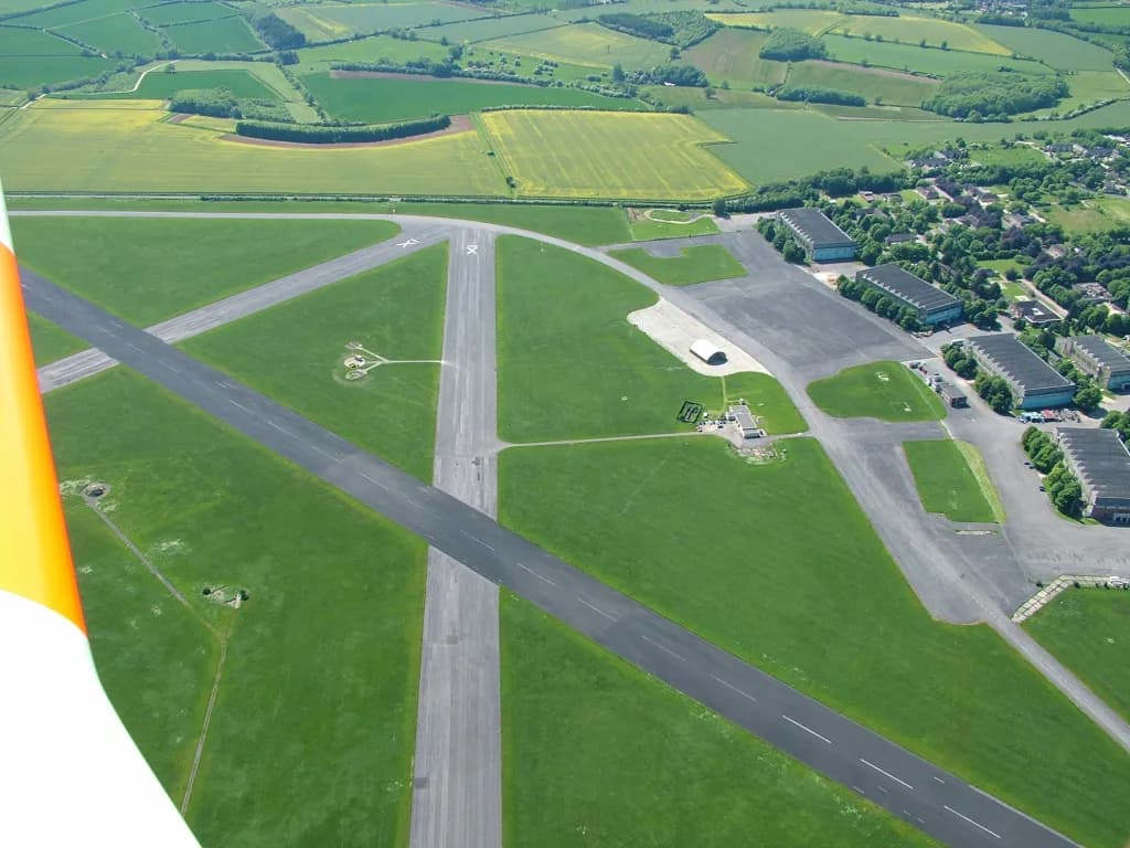 Luftaufnahme der Infrastruktur von RAF Little Rissington