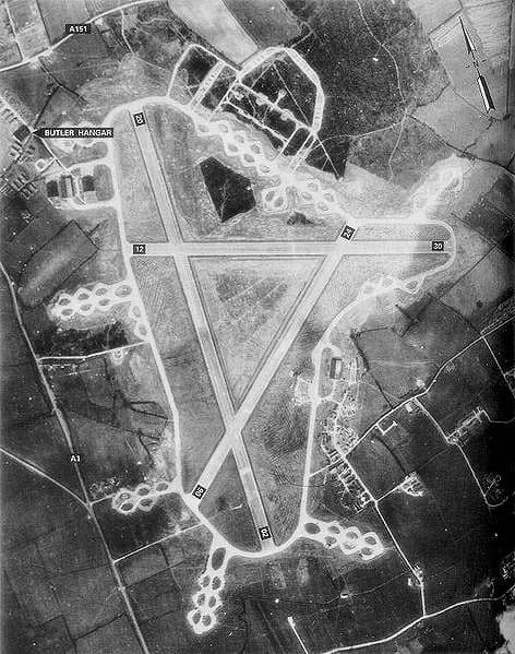Luftaufnahme der Infrastruktur von RAF North Witham