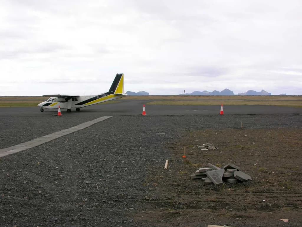Vue aérienne de l'infrastructure de Bakki Airport