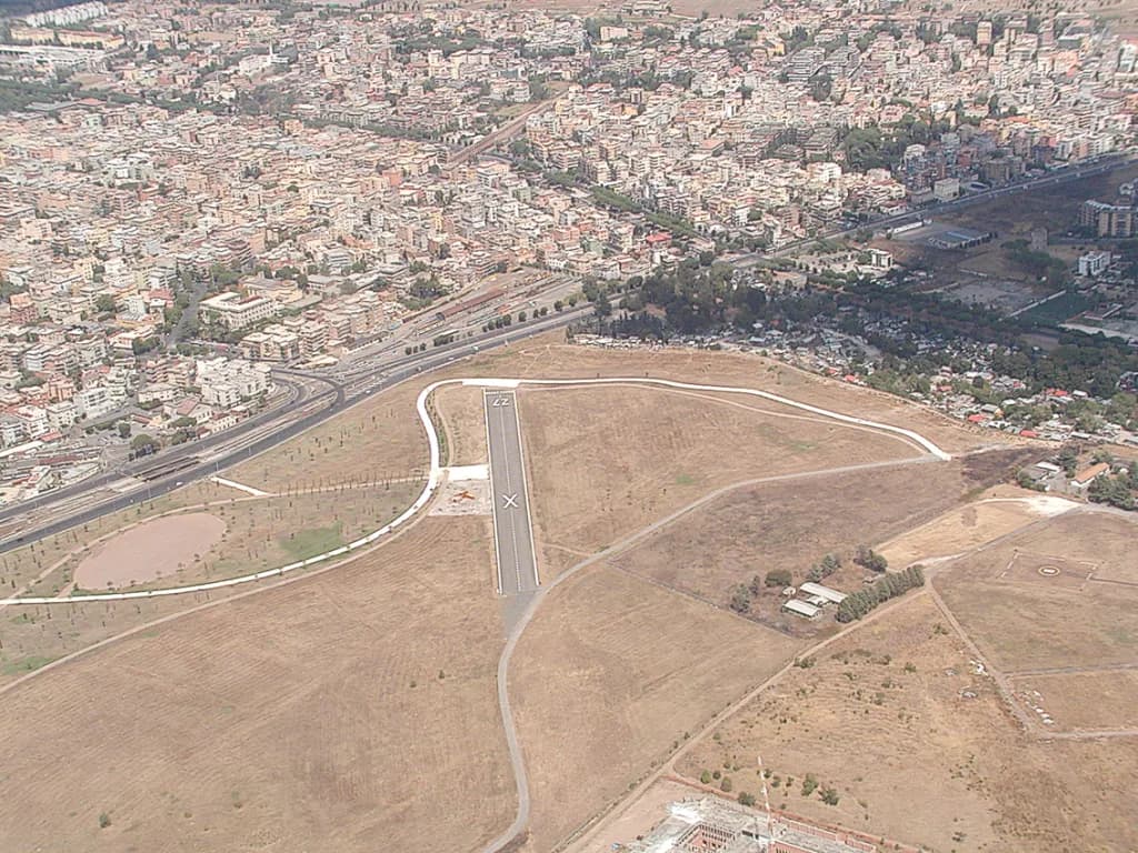 Panorama infrastruktury portu Centocelle Heliport