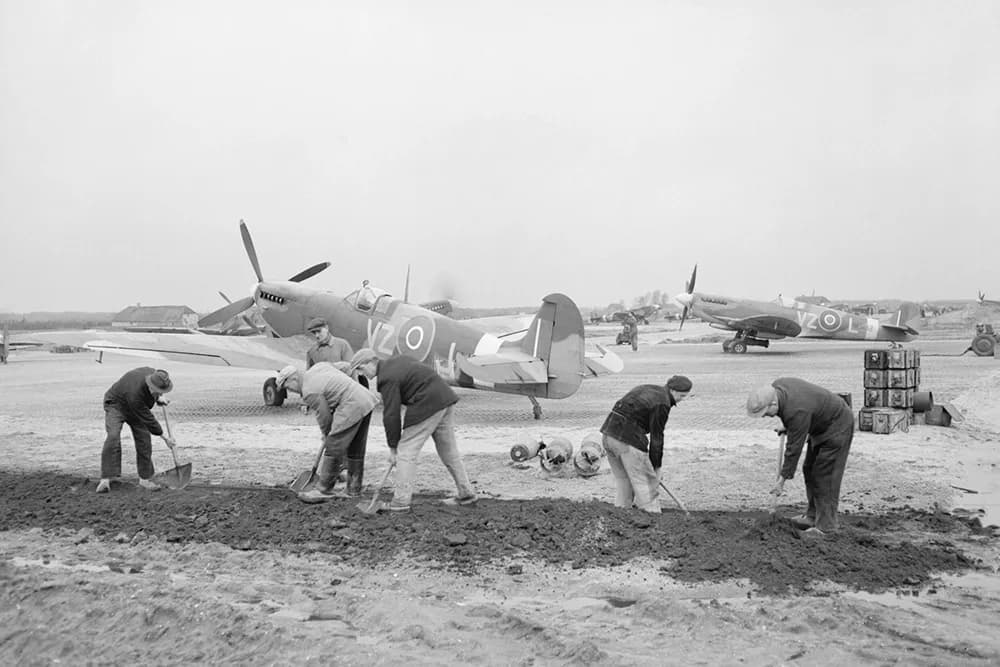 Panorama infrastruktury portu Heesch Airfield B.88