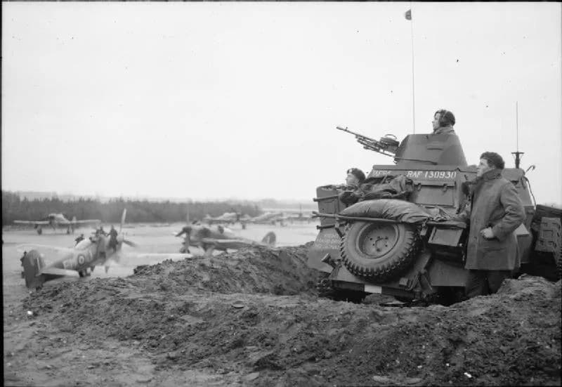 Vue aérienne de l'infrastructure de Mill Airfield B.89