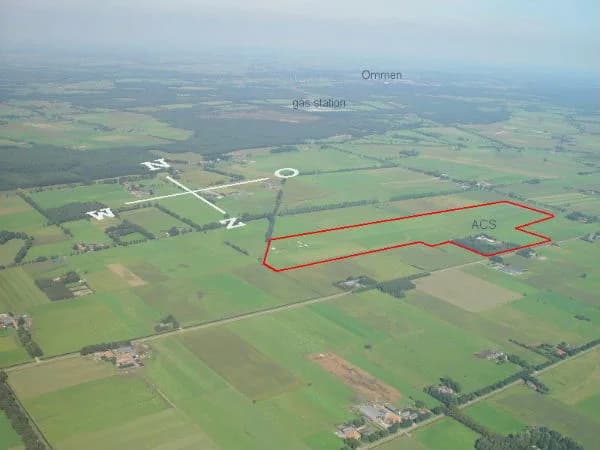 Luftaufnahme der Infrastruktur von Salland Glider Field