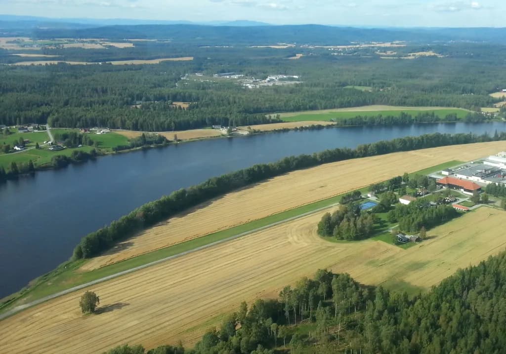 Vue aérienne de l'infrastructure de Maarud