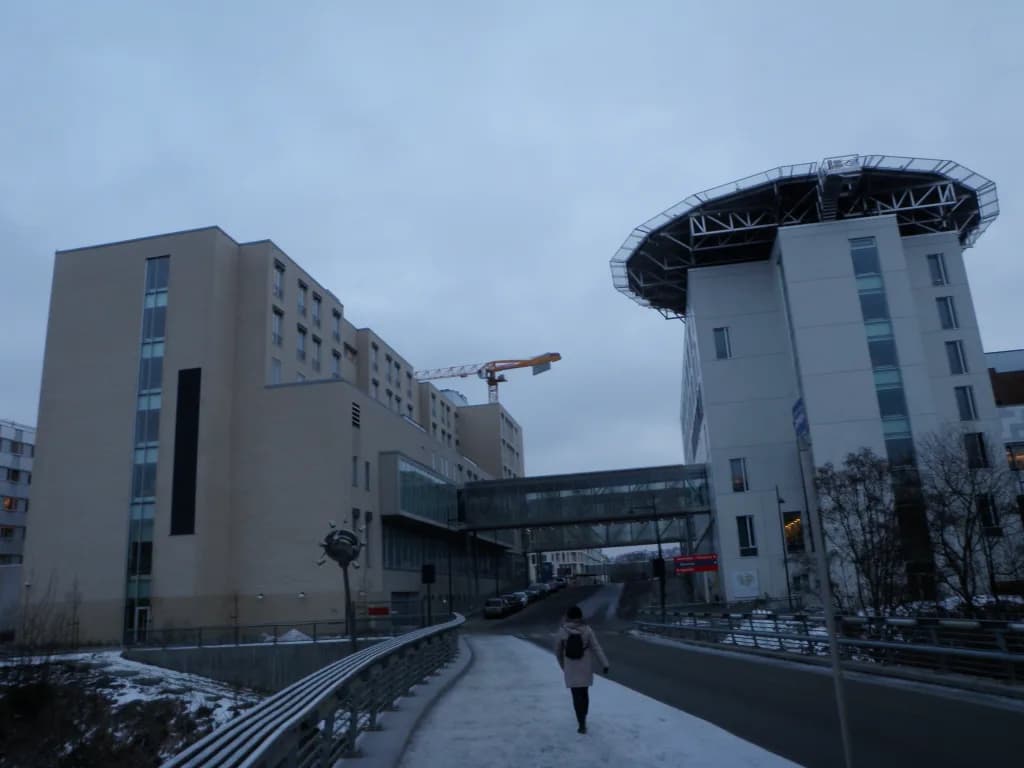 Vue aérienne de l'infrastructure de St Olav's Hospital Helipad