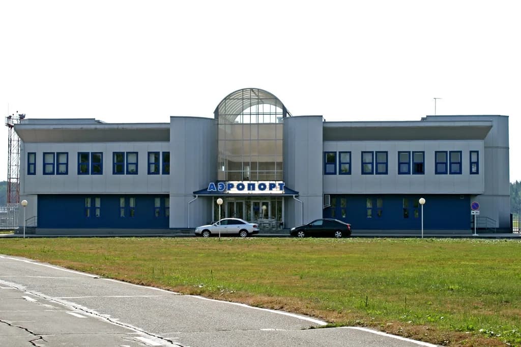 Vue aérienne de l'infrastructure de Cherepovets Airport