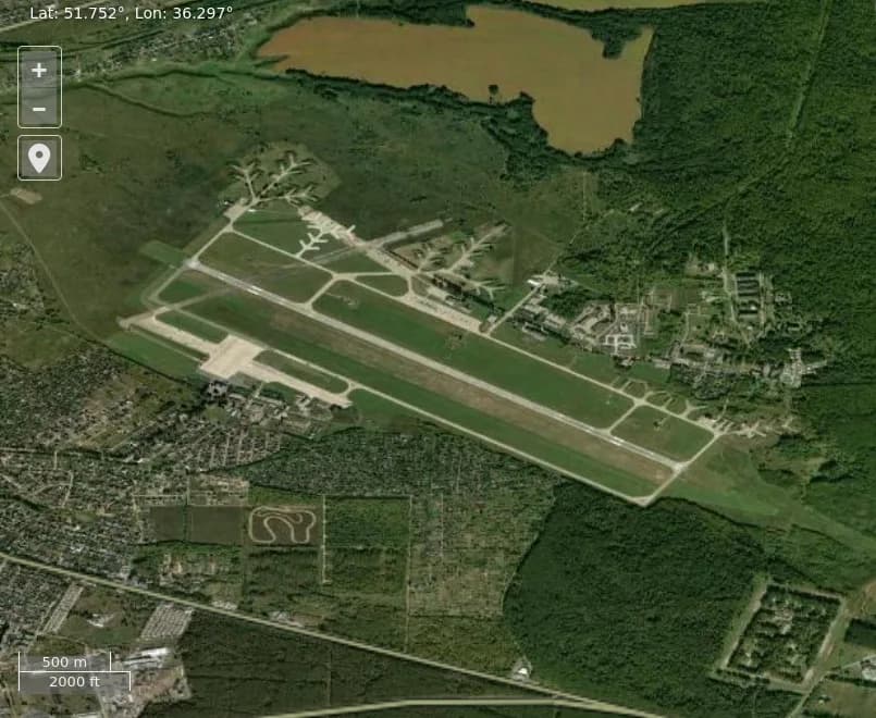 Luftaufnahme der Infrastruktur von Kursk East Airport