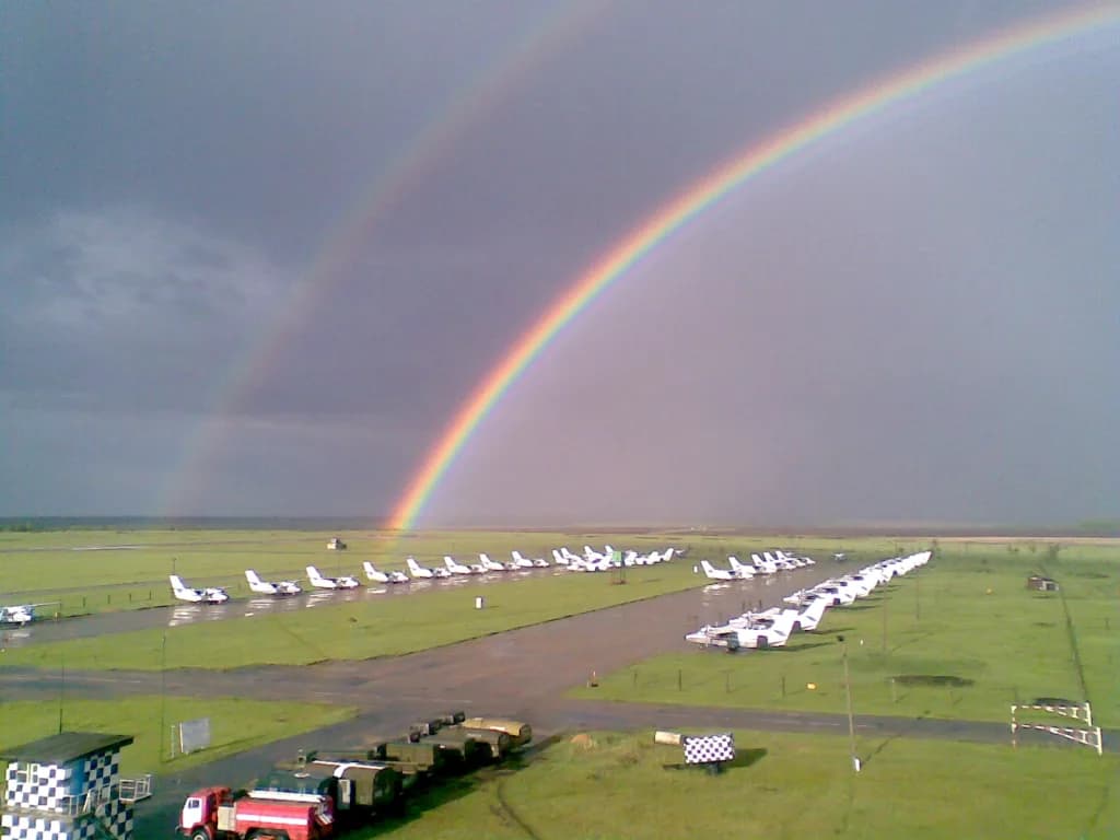 Luftaufnahme der Infrastruktur von Rtishchevo Air Base