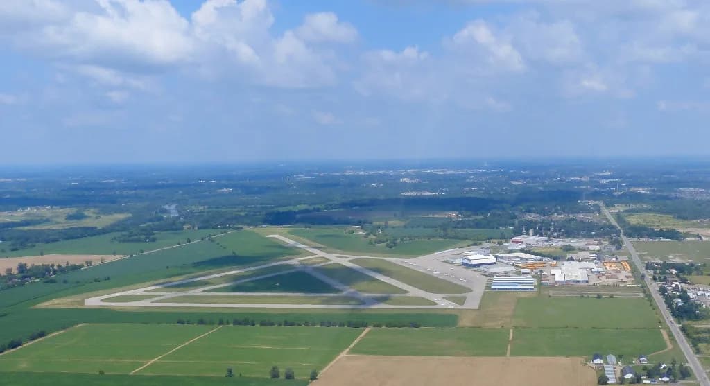 Panorama infrastruktury portu Brantford Municipal Airport