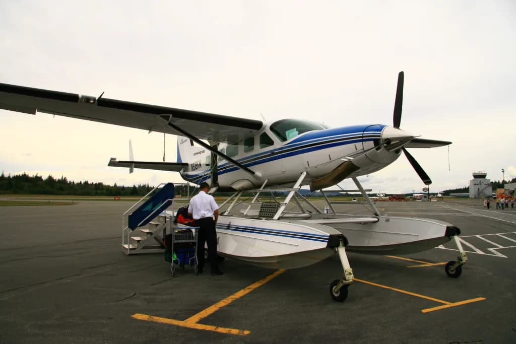 Luftaufnahme der Infrastruktur von Campbell River Airport