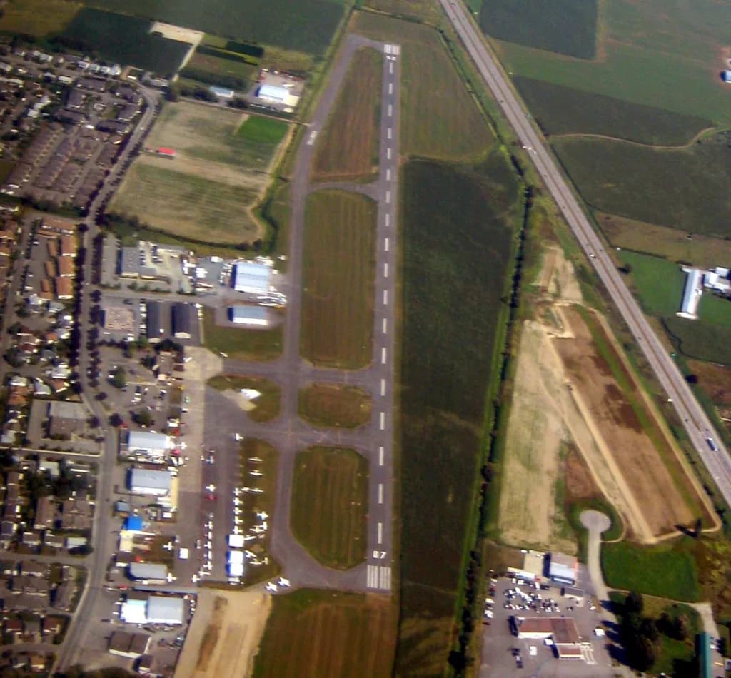 Luftaufnahme der Infrastruktur von Chilliwack Airport