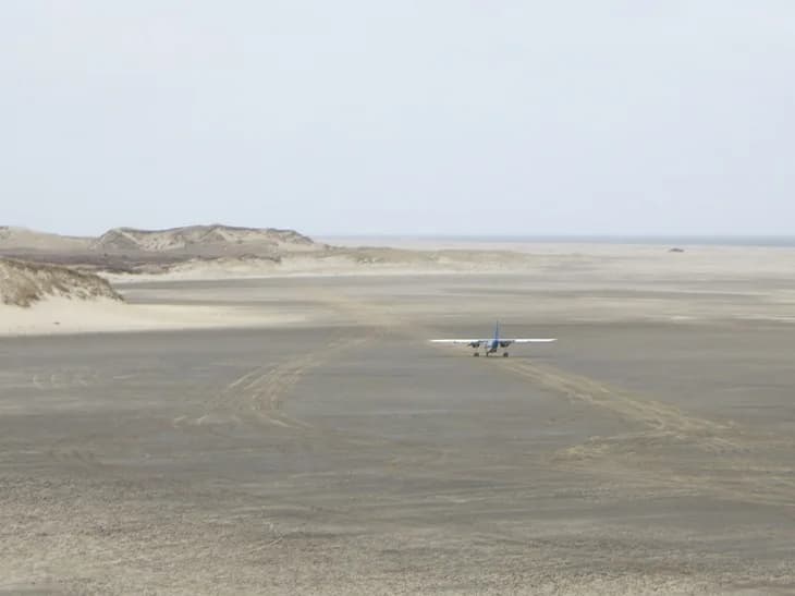 Luftaufnahme der Infrastruktur von Sable Island Airport.