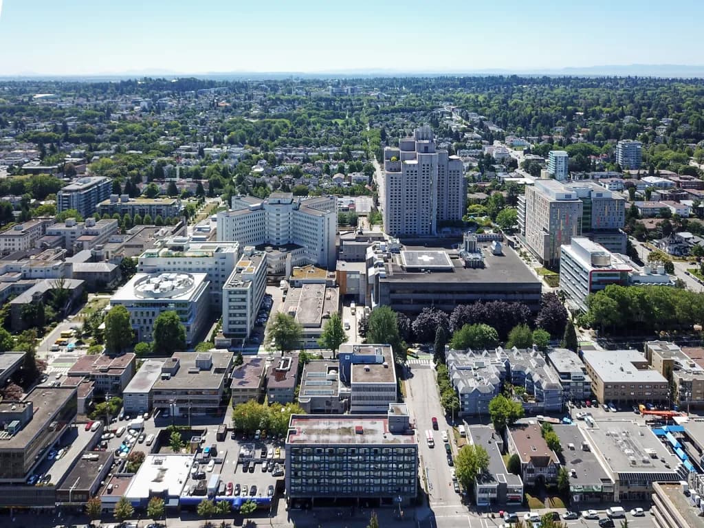 Vue aérienne de l'infrastructure de Vancouver General Hospital Heliport