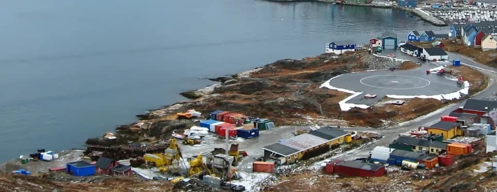 Panorama infrastruktury portu Qaqortoq Heliport