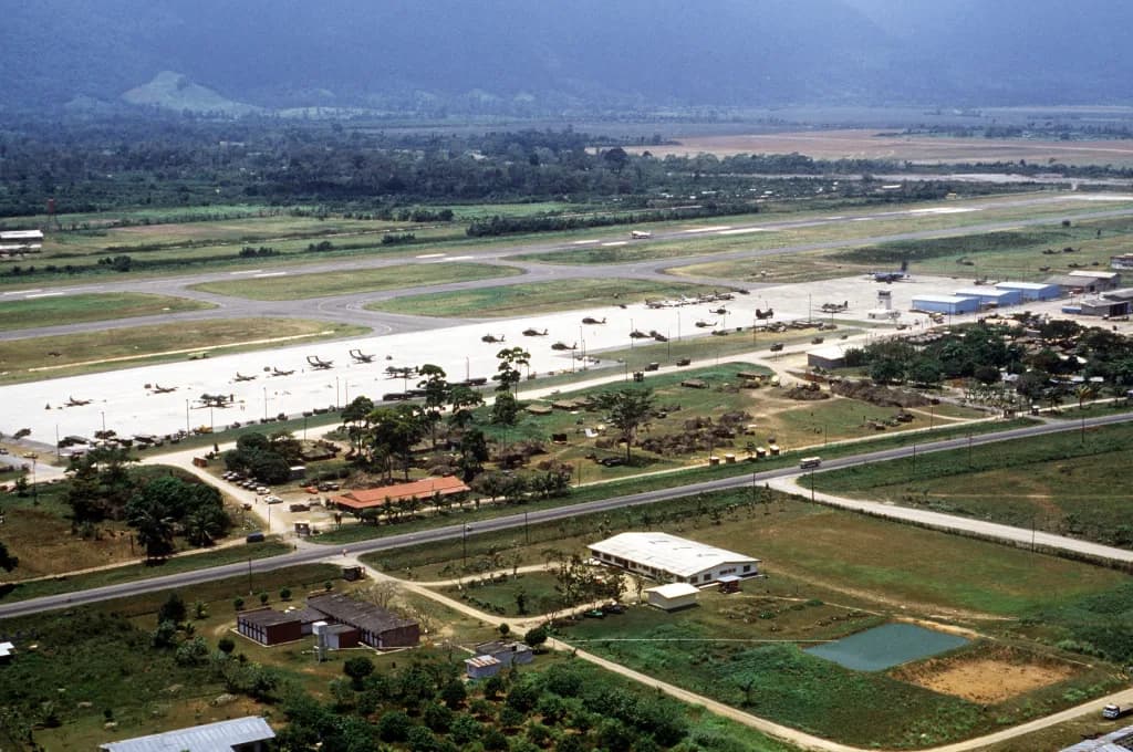 Luftaufnahme der Infrastruktur von Golosón International Airport