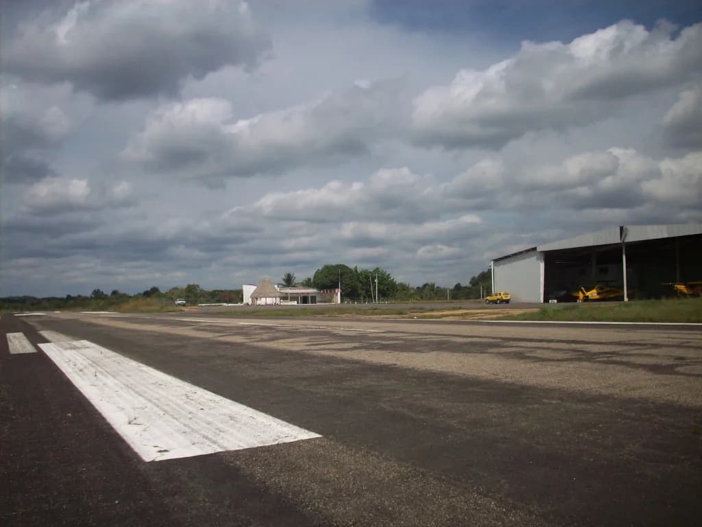 Luftaufnahme der Infrastruktur von General Miguel Alemán Airport