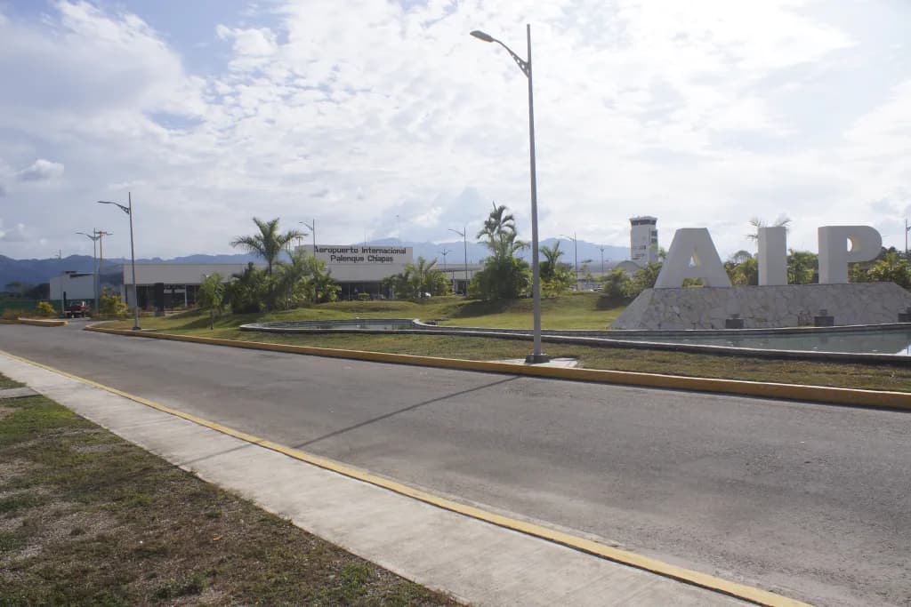 Panorama infrastruktury portu Palenque International Airport