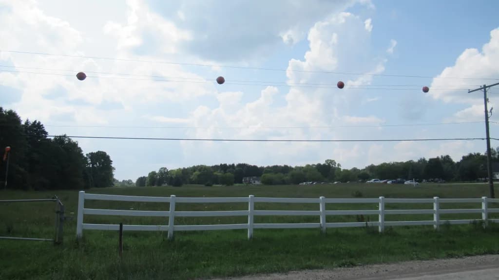 Luftaufnahme der Infrastruktur von Aeronut Park Balloonport