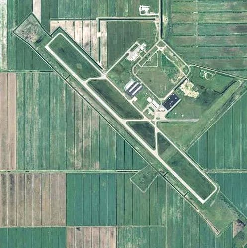 Vue aérienne de l'infrastructure de Airglades Airport