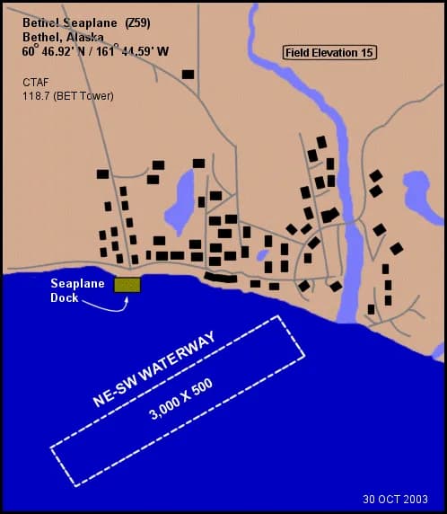 Luftaufnahme der Infrastruktur von Bethel Seaplane Base